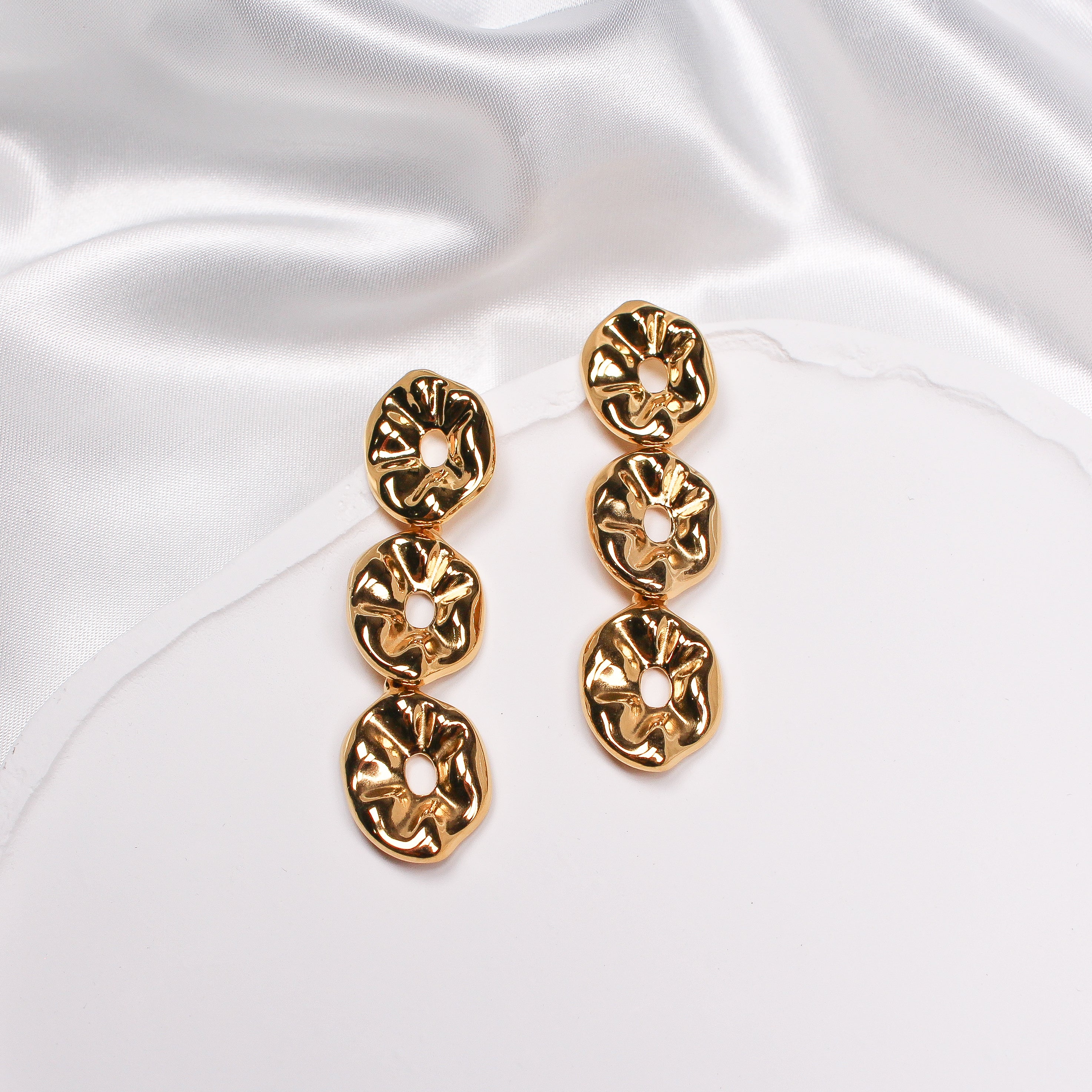 HARPER EARRINGS - Black & Bloom