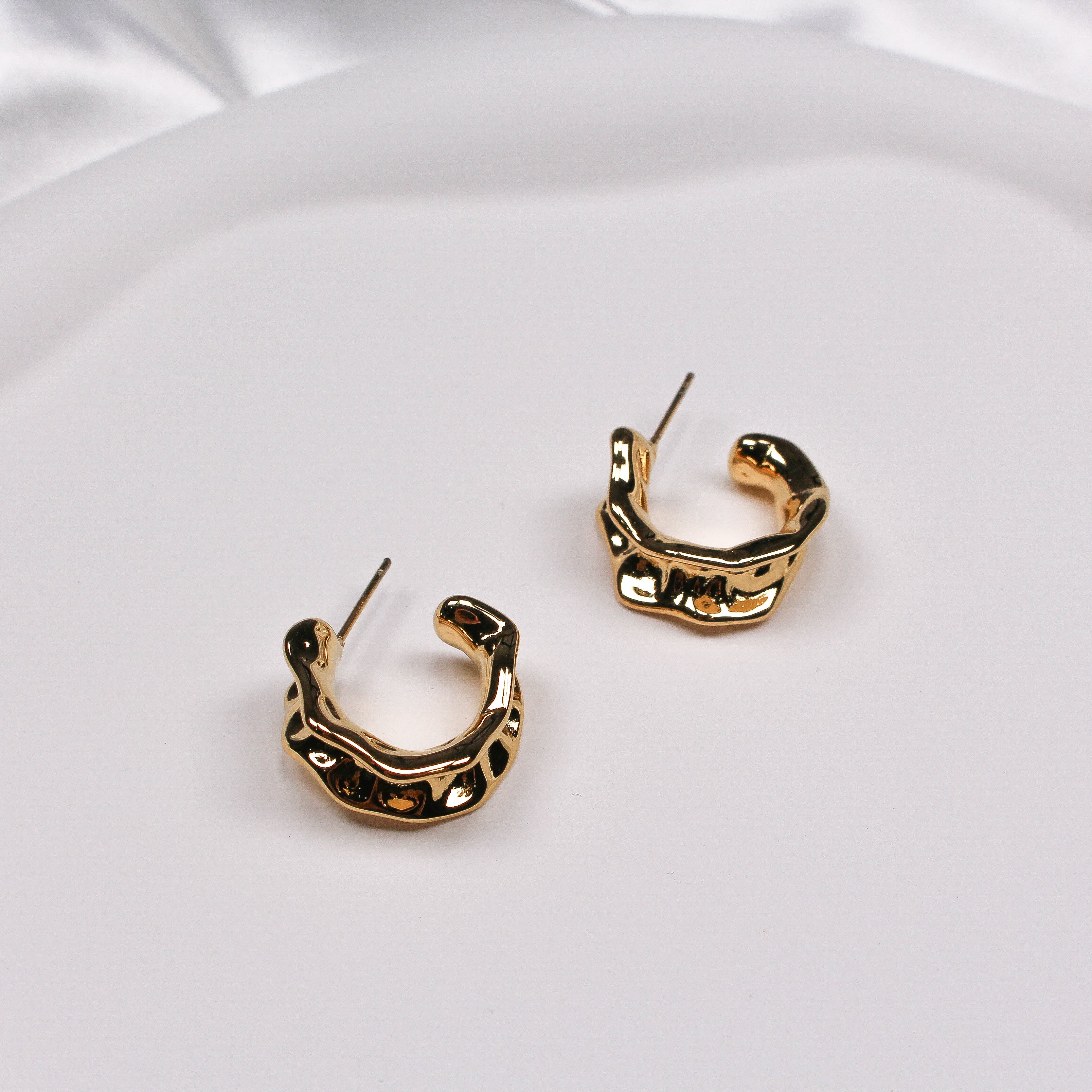 CHLOE EARRINGS - Black & Bloom