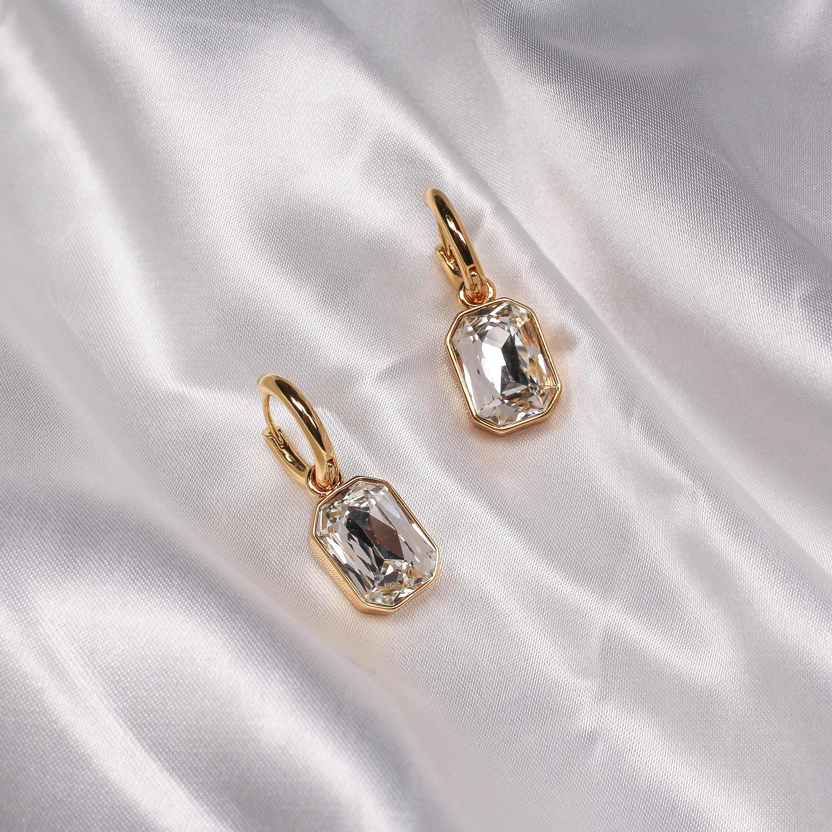 SADIE EARRINGS - Black & Bloom