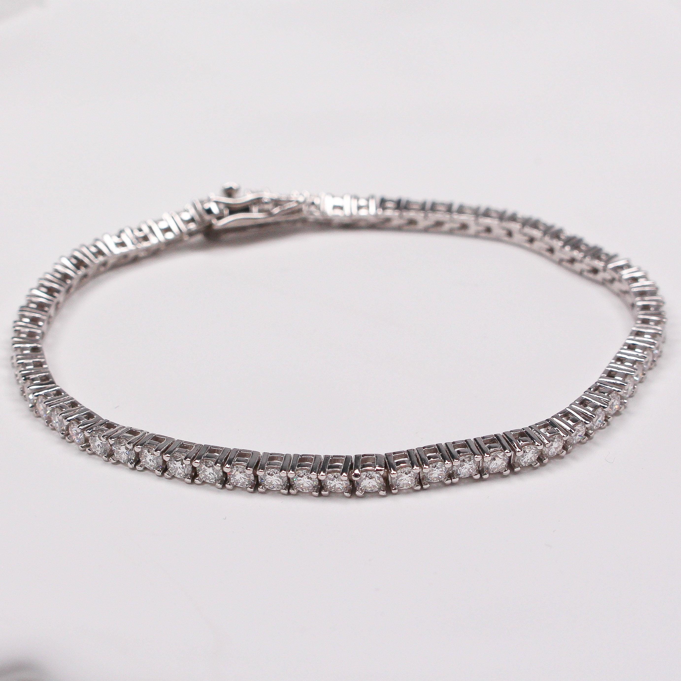 TENNIS BRACELET - MOISSANITE - Black & Bloom
