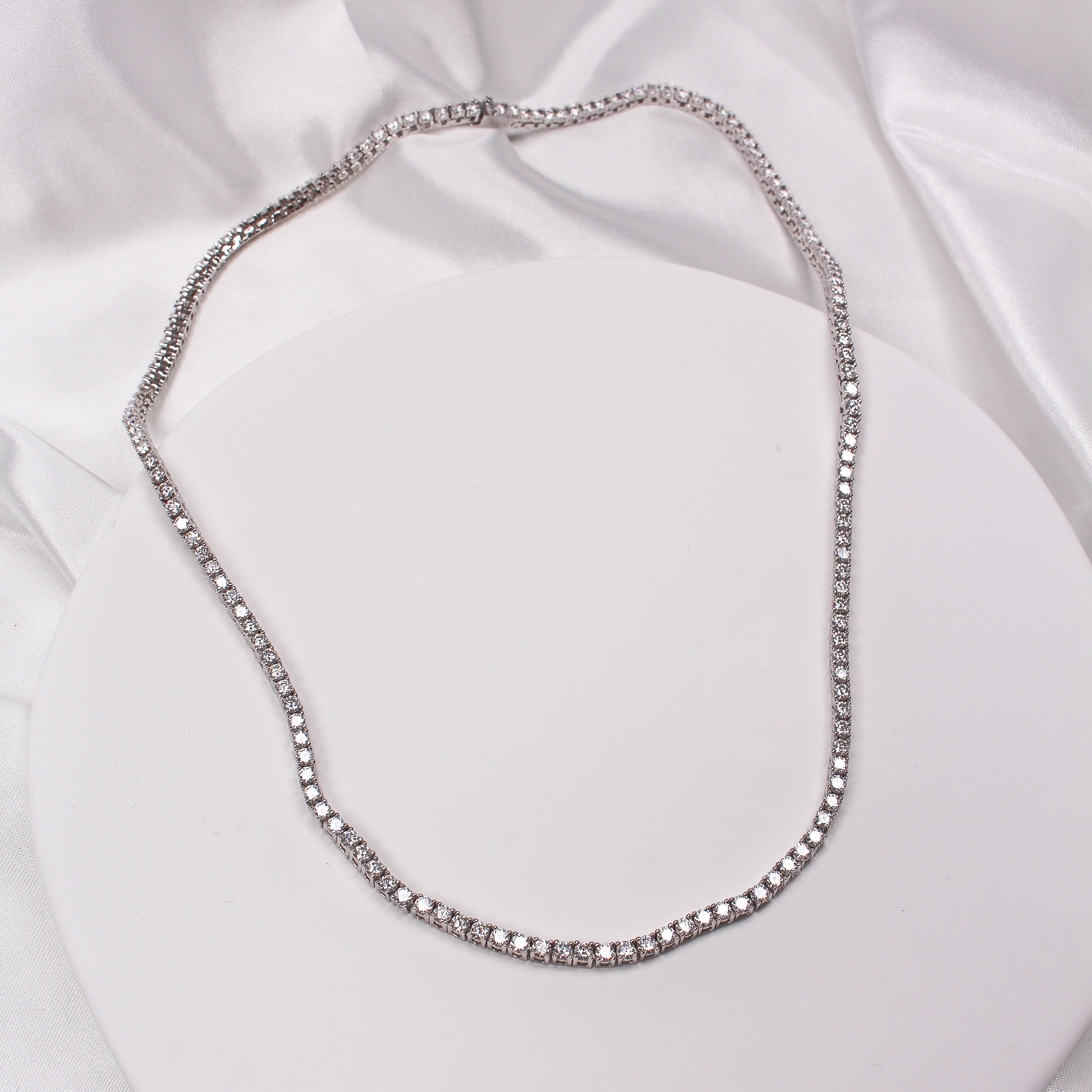 TENNIS NECKLACE - MOISSANITE - Black & Bloom