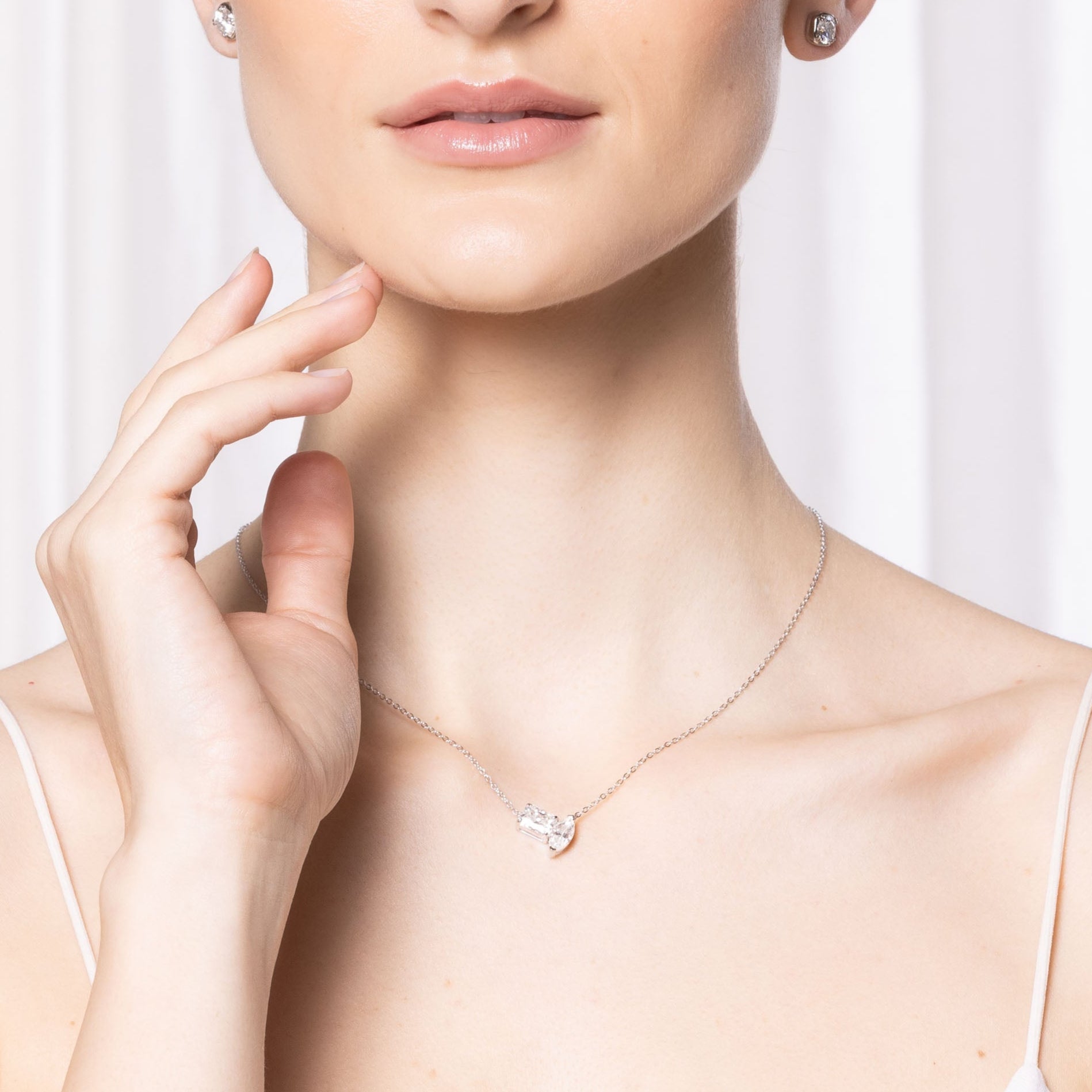 MOI ET TOI MOISSANITE NECKLACE - Black & Bloom