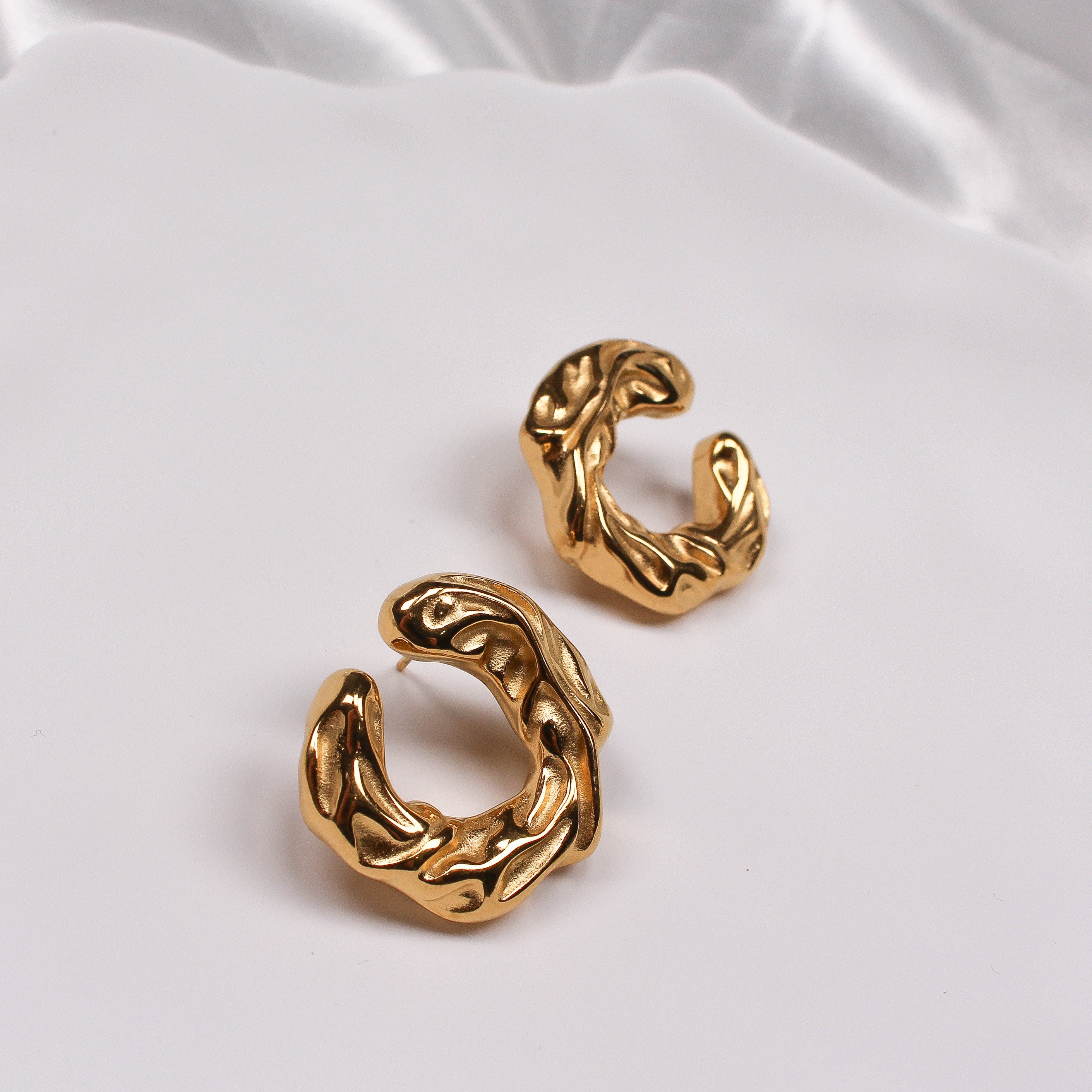 CALLI EARRINGS - Black & Bloom