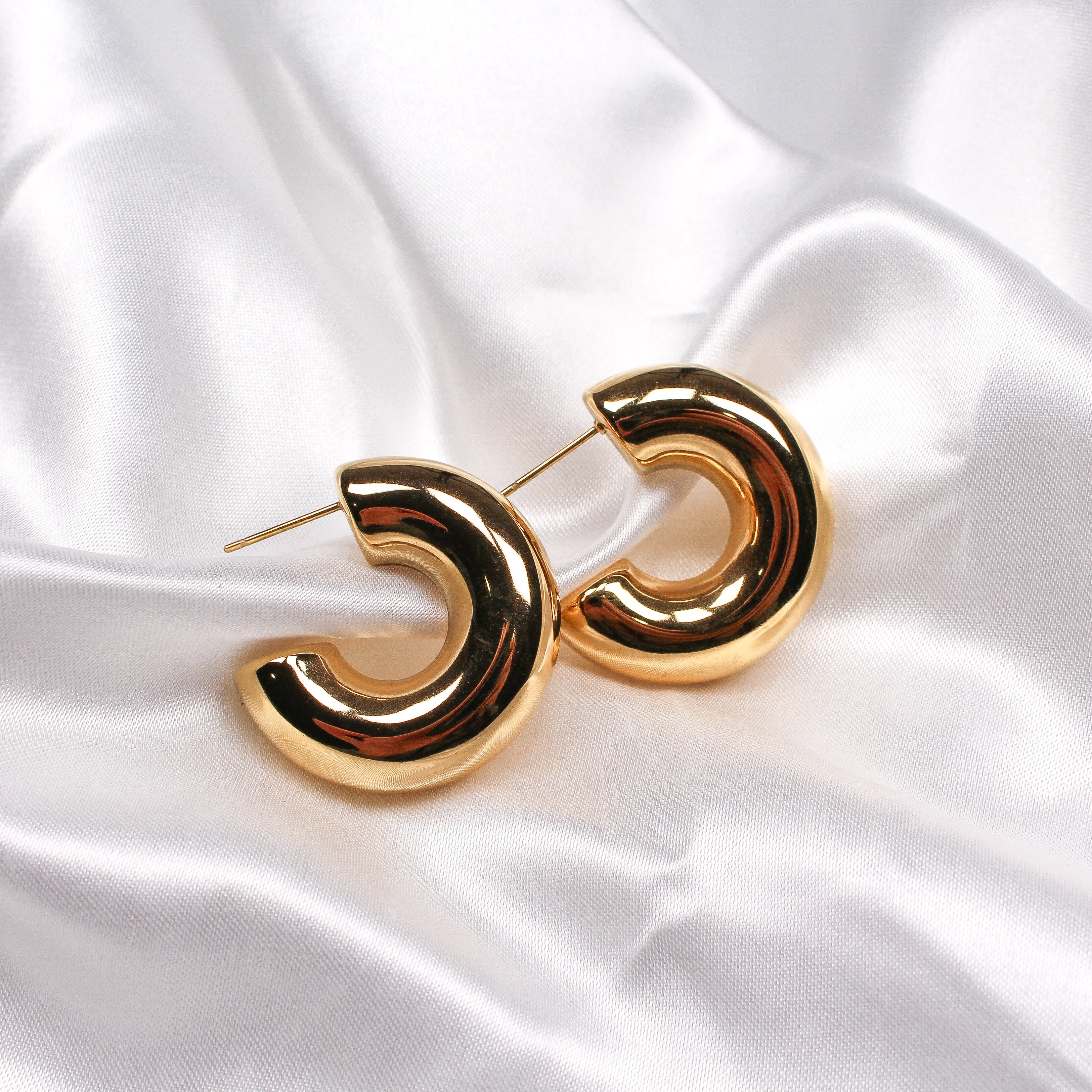 SIENNA EARRINGS GOLD - Black & Bloom
