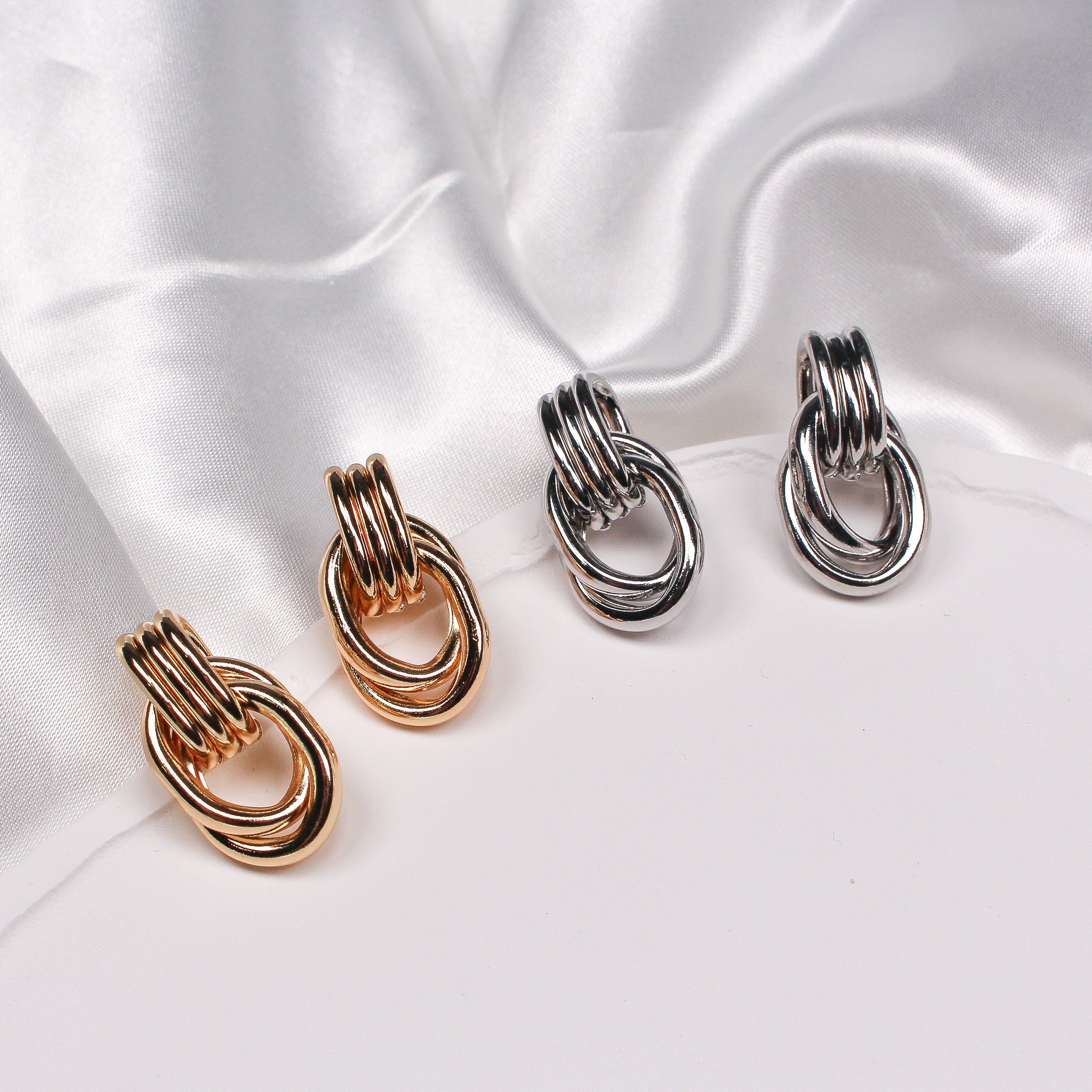 JADE EARRINGS SILVER - Black & Bloom