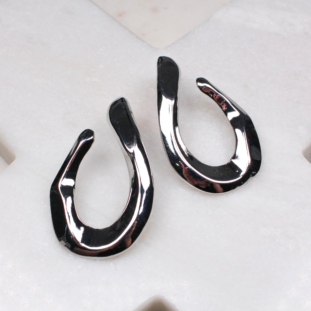 CLARA EARRINGS SILVER - Black & Bloom